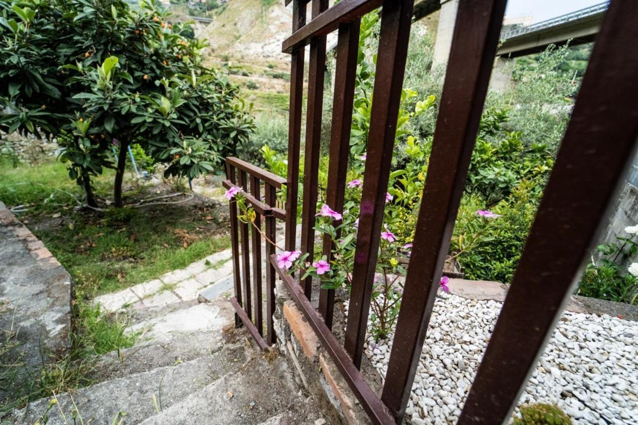 Villetta La Pietra Taormina Ngoại thất bức ảnh